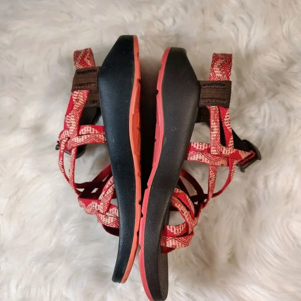Chaco Aztec Print Wmns Size 7 Sandals